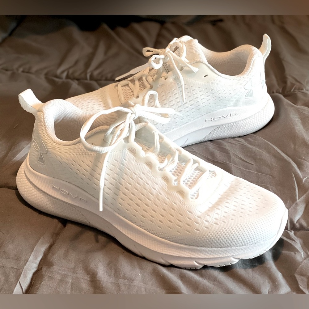 Women UA Under Armour HOVR TURBULENCE Size 9.5